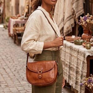 Vintage Oroton Brown Leather Saddle Crossbody Bag Made in Australia